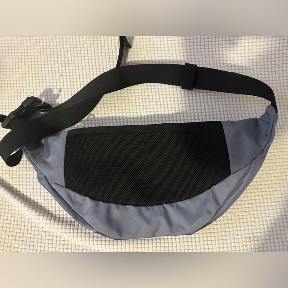 PATAGONIA waist pouch blue/black - Picture 4 of 4